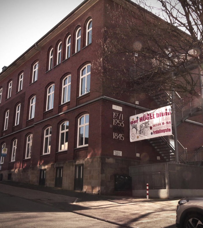 Ein Wuppertaler Schulegebäude von außen