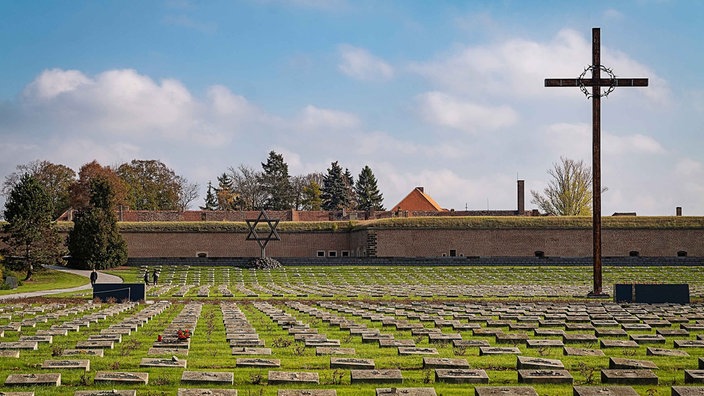 Konzentrationslager Theresienstadt, Der Nationalfriedhof vor der Kleinen Festung.