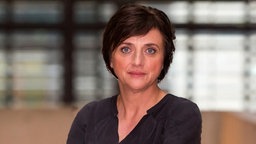 Sabine Henkel neu