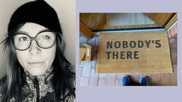 Hannah Hofmann mit einem Bild aus ihrem Projekt "Nobody's there"