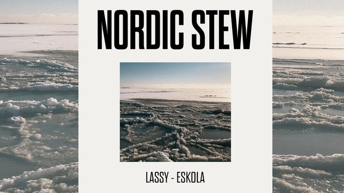 Das Albumcover von Timo Lassys & Jukka Eskolas “Nordic Stew” zeigt eine Meeres-Fotografie..