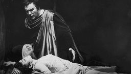 Köln, 1968: Aufführung der Oper "Orpheus und Eurydike" von von Joseph Haydn mit Hermann Winkler  als Orpheus und Lucia Popp als Eurydike.