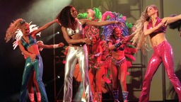 Musikgruppe Bellini 1998 während ihres Auftritts in Hamburg mit der Dance-Single "Samba de Janeiro"