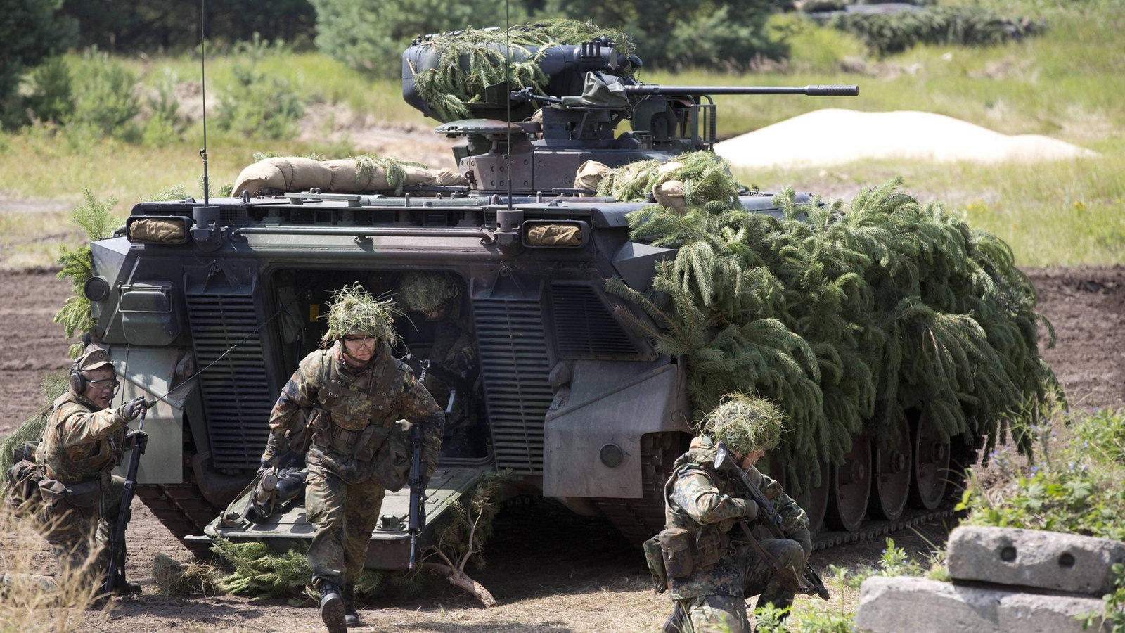 Marder: Was Neue Panzer Für Die Ukraine Bedeuten - Nachrichten - WDR