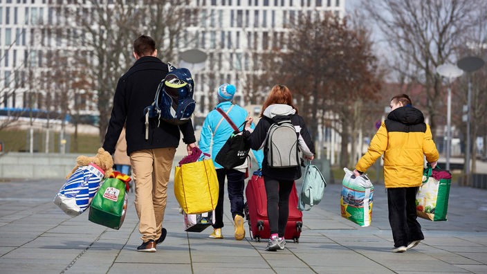 Kriegsflüchtlinge aus der Ukraine kommen am Berliner Hauptbahnhof an. 