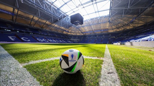 Stadion Arena AufSchalke: Gelsenkirchen erlebt mit der Fußball-EM und Konzerten einen Sommer der Superstars.