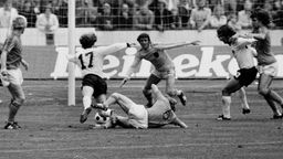 Szene aus dem Finale der Fussball-Weltmeisterschaft 1974: Deutschland - Niederlande (2:1) am 7.7.1974 in München