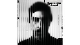 Albumcover "100Angst" von Bazzazian, Kopf des Künstlers verzerrt hinter Milchglas.