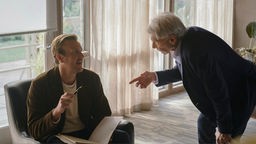 Szene aus "Shrinking" auf Apple TV+ mit Harrison Ford und Jimmy Laird
