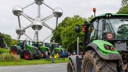 Bauernproteste vor dem Atomium in Brüssel