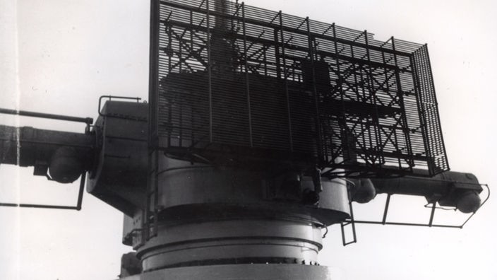 Radaranlage des deutschen Schlachtschiffs "Bismarck", 1941