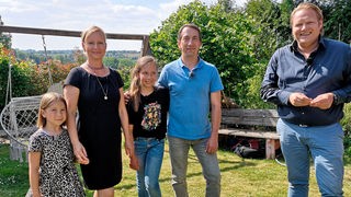 Das Bild zeigt Björn Freitag und Familie Klyk.