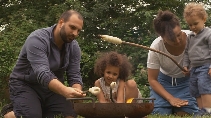 Joy macht Stockbrot - Die Sendung mit dem Elefanten