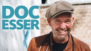 Wortmarke "Doc Esser" und Portrait des Protagonisten