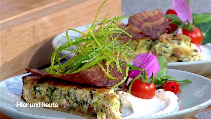 Quiche Lorraine mit Mangold und Speckchips