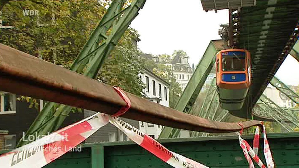 SchwebebahnUnfall in Wuppertal Lokalzeit Bergisches