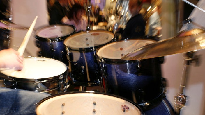 Schlagzeug und Hände