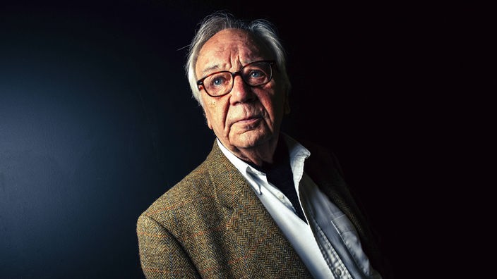 Porträt des Schriftstellers Jürgen Becker aus dem Jahr 2014.