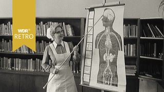 Eine Ausbilderin in der Schwesternschaft der AWO in Marl 1963