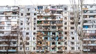 Wohnhaus in der Ukraine nach einer Attacke Russlands