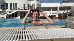Schwimmerin im Aquarius Freibad Borken