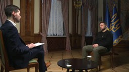 Präsident der Ukraine Wolodymyr Selenskyj im ARD-Interview mit Korrespondent Vassili Golod