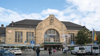 Außenansicht des Bahnhofs Bielefeld,