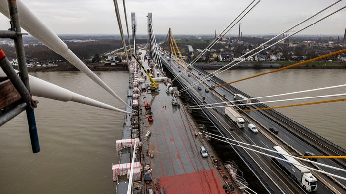 Die neue Rheinbrücke in Duisburg soll Ende 2023 eingeweiht werden.