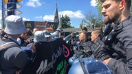 Demo in Aachen, Demonstranten, Polizei