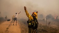  Tausende Hektar bewaldetes Hügelland im Nordwesten Spaniens sind durch einen Waldbrand verbrannt.