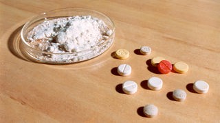 Ecstasytabletten und Amphetamin-Derivate