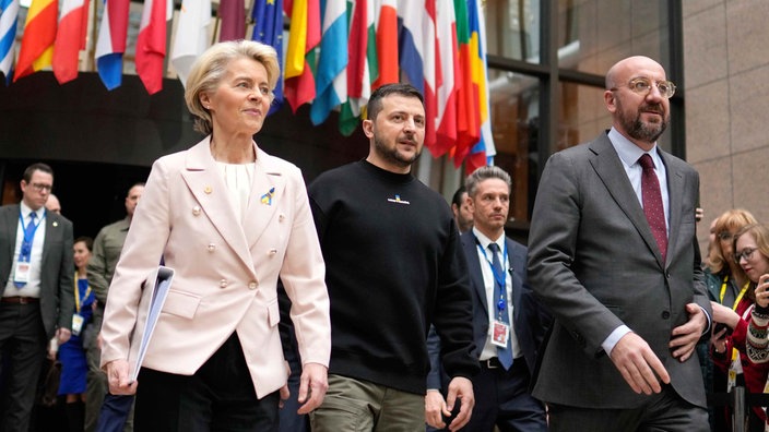 Ursula von der Leyen, Wolodymyr Selenskyj und Charles Michel 