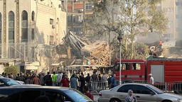 Zerstörtes Gebäude auf dem Gelände der iranischen Botschaft in Damaskus.