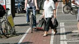 Fußgänger und Fahrradfahrer: Gefahren im Straßenverkehr 