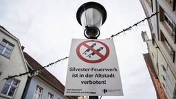 Verbotsschild Silvester-Feuerwerk