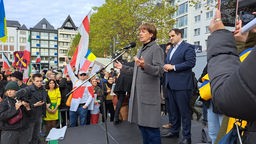 Kölns OB Henriette Reker beim Marsch für die Freiheit in der Kölner Innenstadt