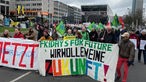 Teilnehmender der FfF-Demonstration in Dortmund