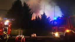 Großbrand in Wuppertaler Lagerhalle