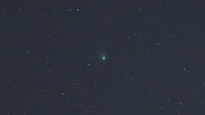 Grüner Komet mit bloßem Auge zu sehen
