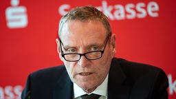 29.10.2019, Berlin: Helmut Schleweis, Präsident des Deutschen Sparkassen- und Giroverbandes (DSGV)