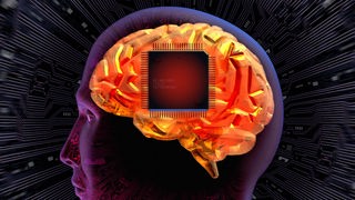 Symbolbild: Grafik eines Computerchips vor einem menschlichen Gehirn.