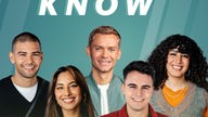 Die fünf Hosts von nicetoknow auf Tik Tok