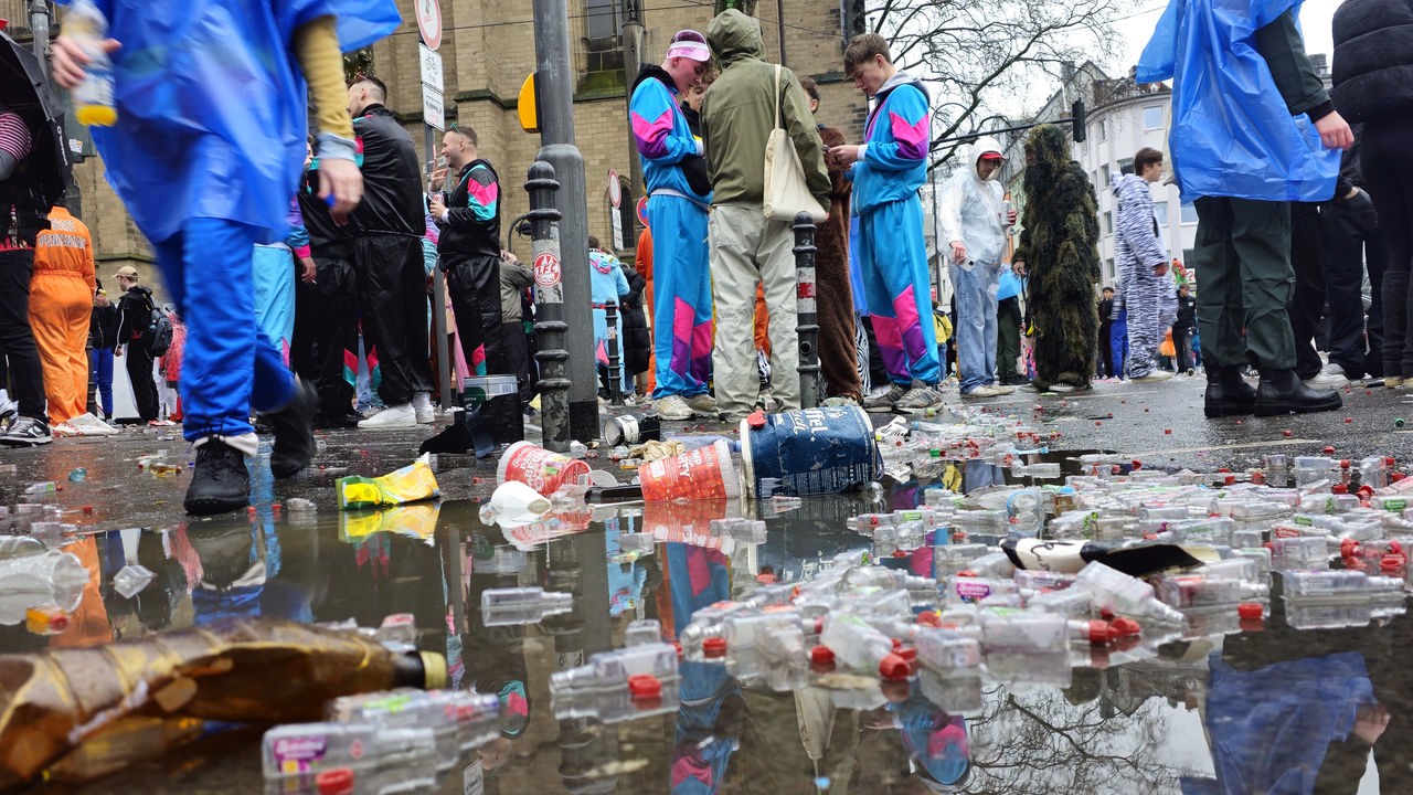 Stadt Bocholt - (kte) Karnevalswoche: Die Mülltonnen werden einen Tag  später geleert.