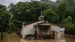 Überflutete Kirche in Fleming-Neon in Kentucky (USA)