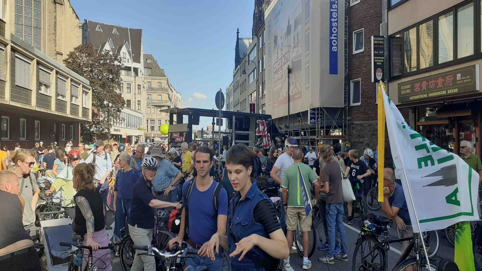 Die Bilder Der "Fridays For Future"-Demonstrationen In NRW ...