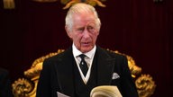 Der britische König Charles III. gibt während des Beitrittsrates im St. James's Palace seine Erklärung ab
