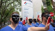 Protestierendes Klinikpersonal in Duisburg