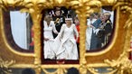 Königin Camilla verlässt die Westminster Abbey