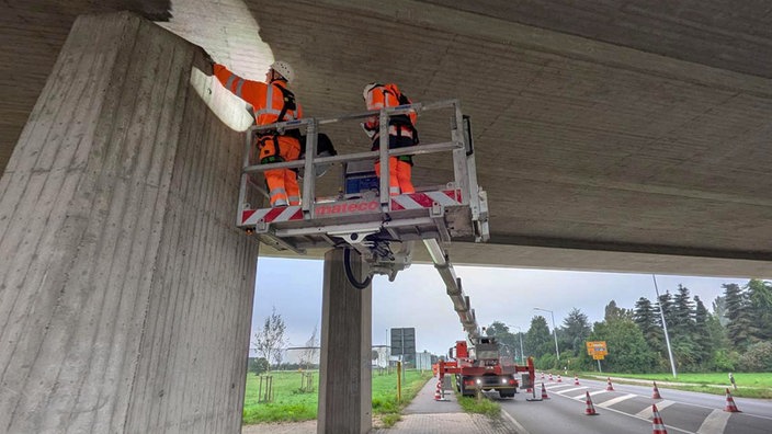 Bauarbeiten an einer Brücke