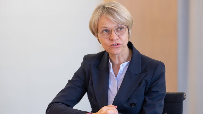 Dorothee Feller, CDU, Ministerin für Schule und Bildung, NRW